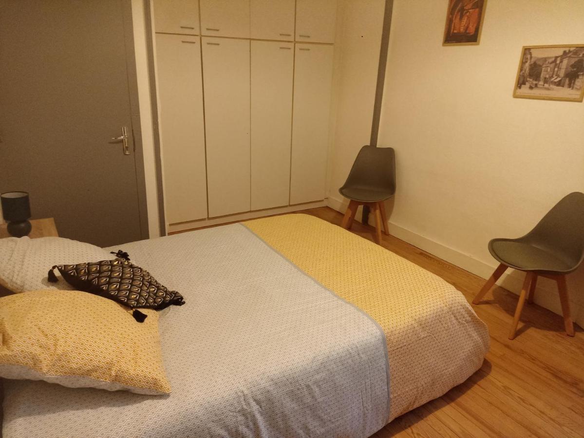 Aux Thermes Apartment